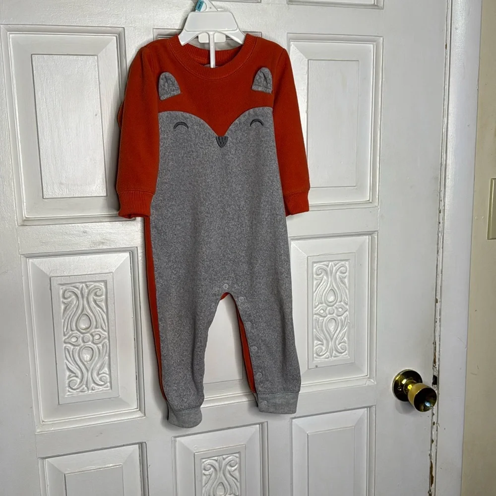 Carter's Cute Gray/Orange Fox Fleece Onsie Size 18 Months
